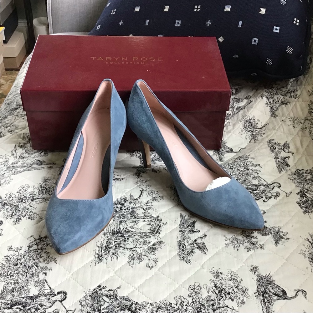 NEW*** Taryn Rose Gabriela Suede Pump - Brand new in box!